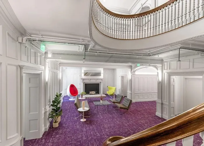 Stylish Studio In Historic Boston
